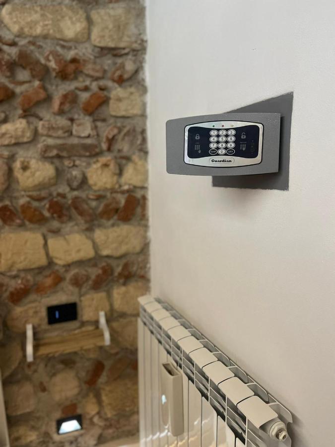 Teodorico Room & Apartment Verona Eksteriør billede